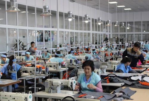 «1С:Управление небольшой фирмой 8» обеспечивает ведение производственного учета, планирование производства и расчет фактической себестоимости продукции