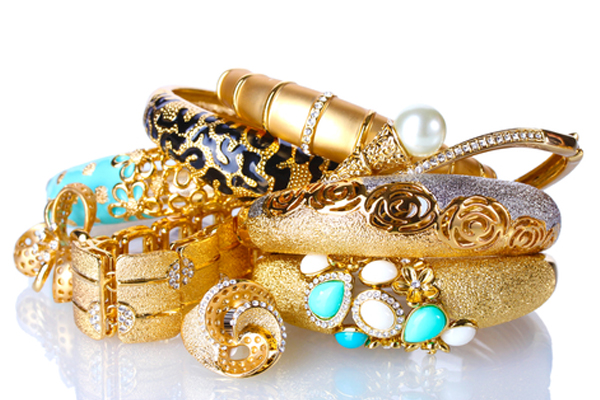 diwali-gift-for-women-Jewellery.jpg